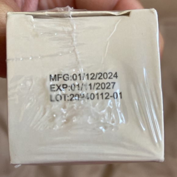 🆕 NVLEPTAP sunscreen with rice+probiotics SPF 50+ - Picture 2 of 4